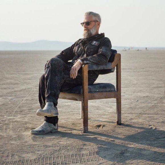 Meet your Posher, Chris - Picture 1 of 1